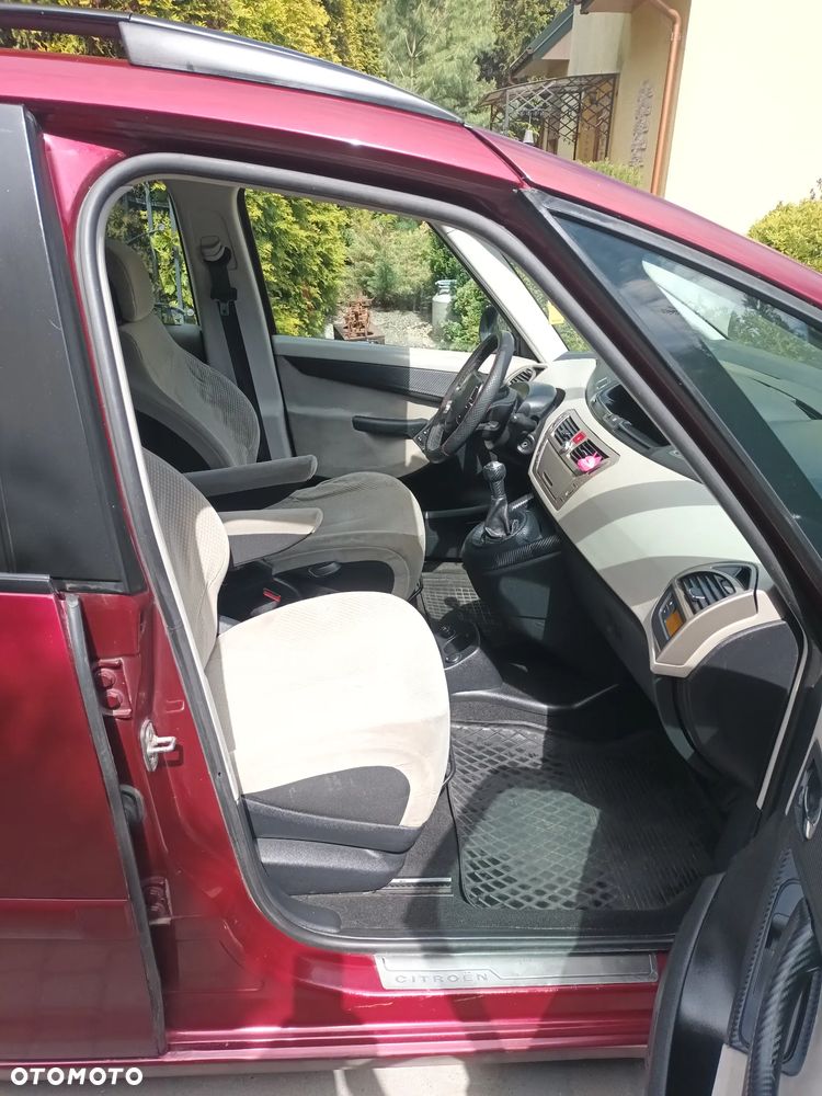 Citroën C4 Picasso - 9