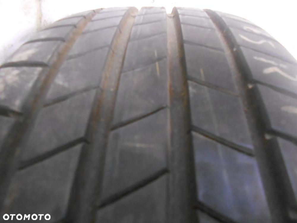 OPONA POJEDYNKA 215/65R17 BRIDGESTONE TURANZA T005 DOT 2521 8MM - 2