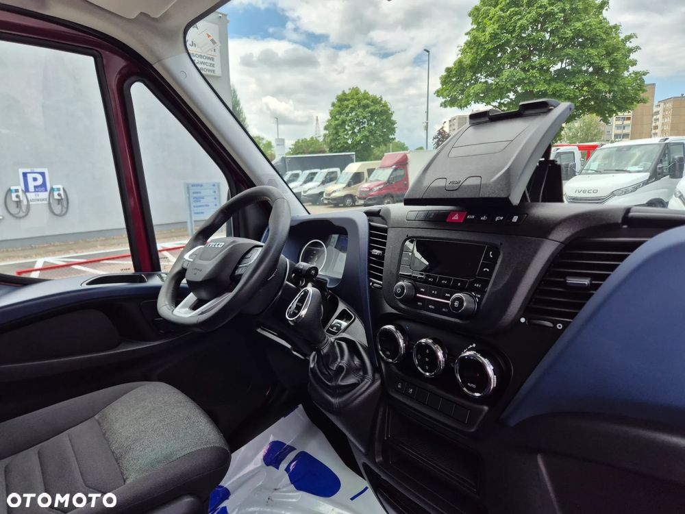 Iveco 50C/35 (32841) - 17