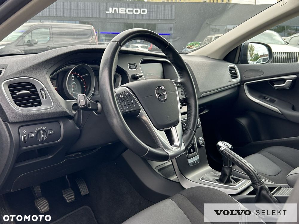 Volvo V40 - 13