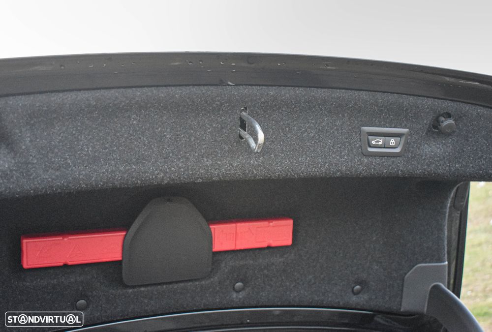 BMW M4 Competition M xDrive - 26