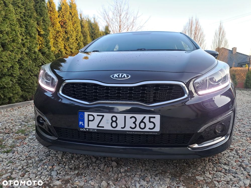 Kia Ceed 1.0 T-GDI 100 ISG Dream-Team Edition - 3