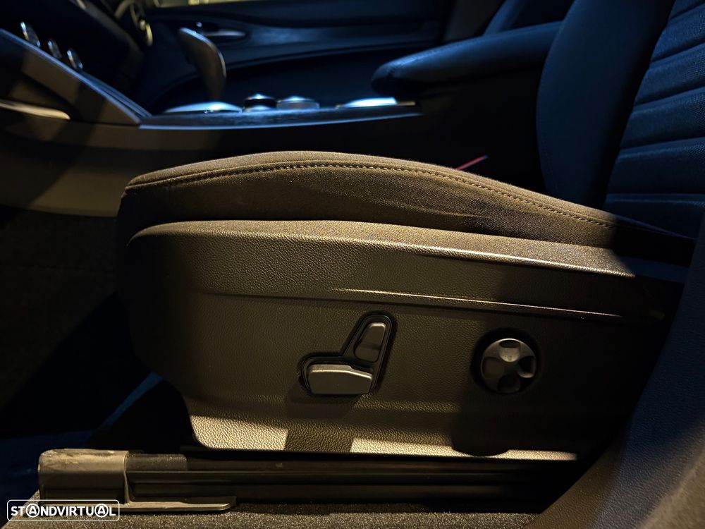 Alfa Romeo Stelvio 2.2 D Super AT8 - 31