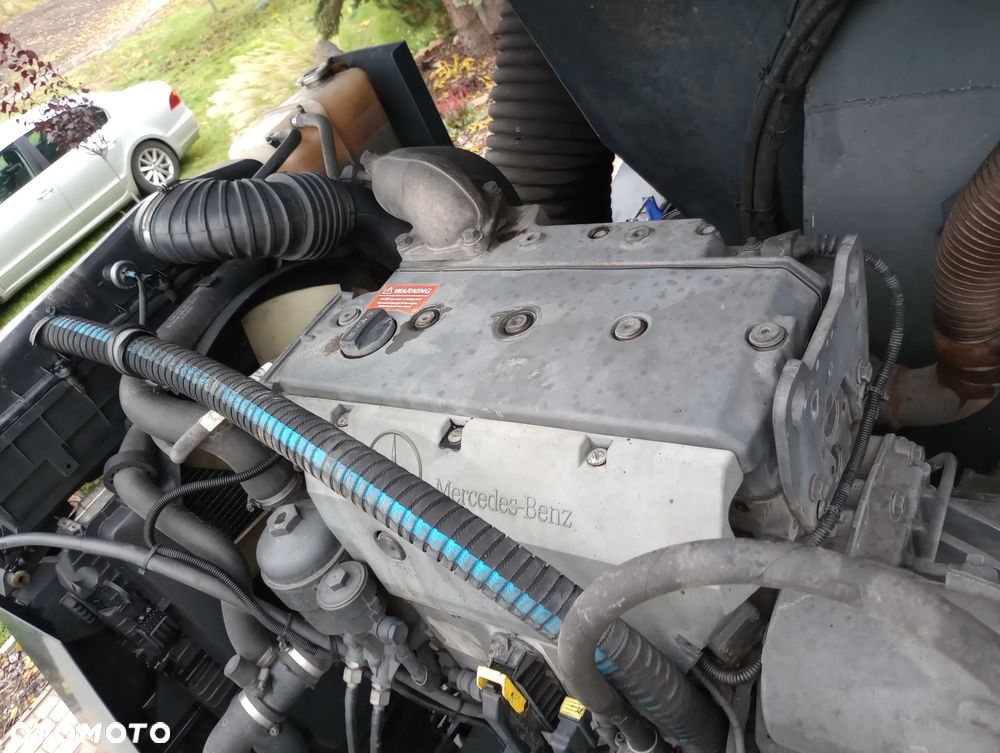 Scania P250 Euro-6 Zamiatarka Brock SL280 Mercedes - 17