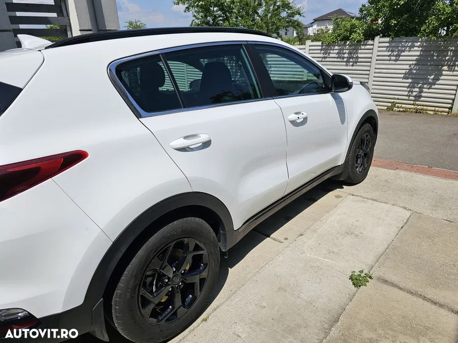 Kia Sportage 1.6 CRDI 2WD Eco-Dynamics+ (48V M-H) Black Edition - 3