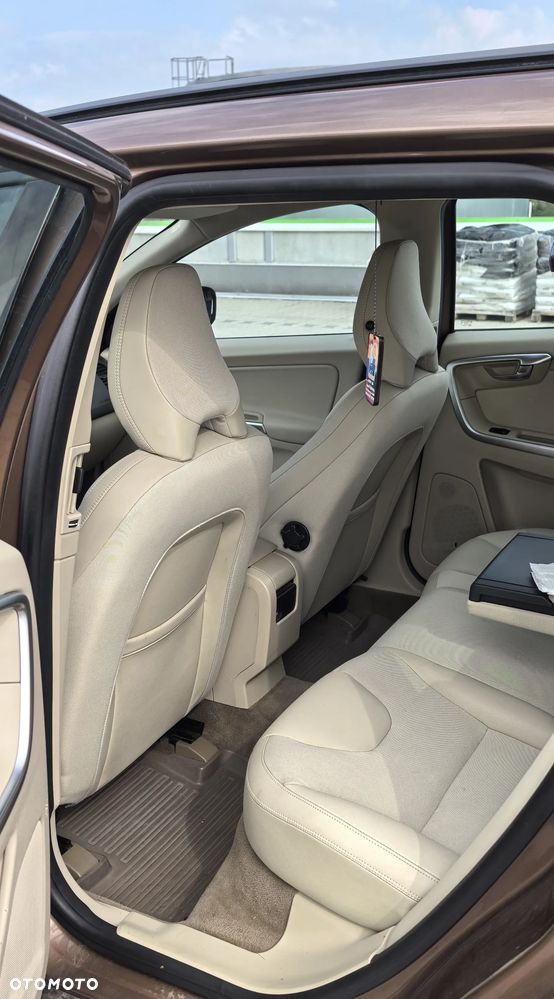 Volvo XC 60 - 14