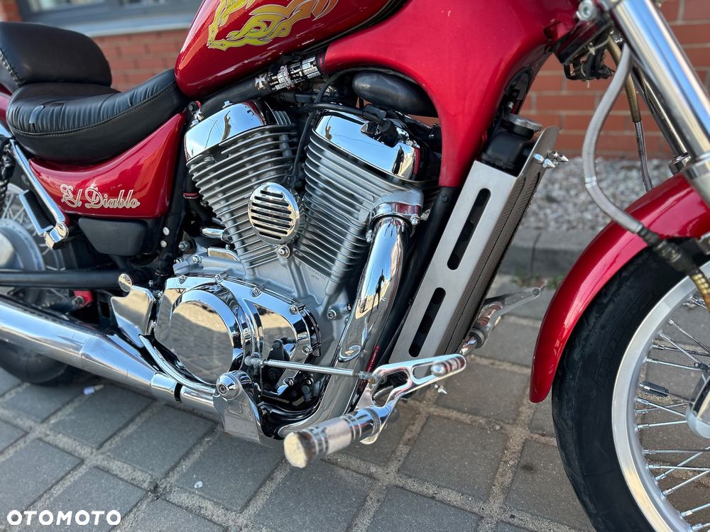 Suzuki Intruder - 30