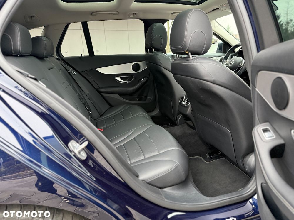 Mercedes-Benz Klasa C - 19