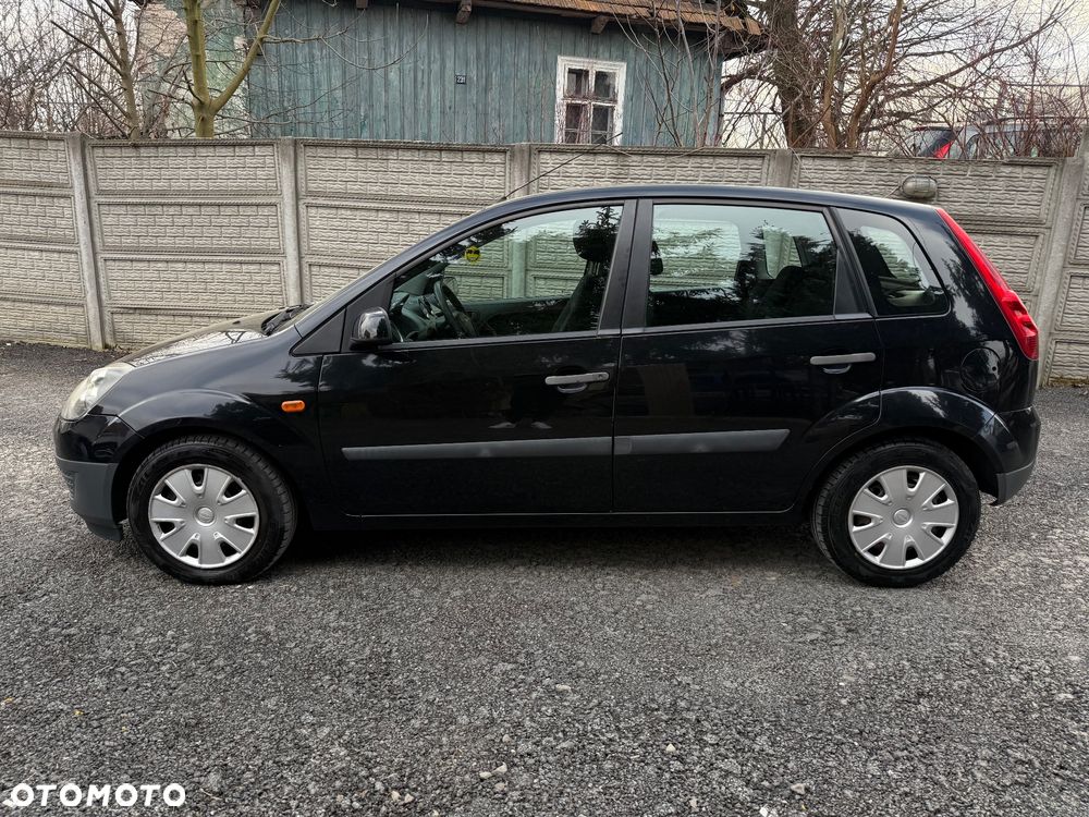 Ford Fiesta 1.3 Trend - 22