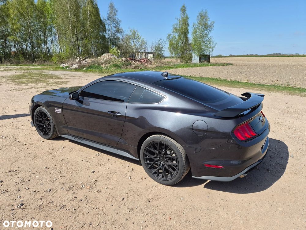 Ford Mustang - 10
