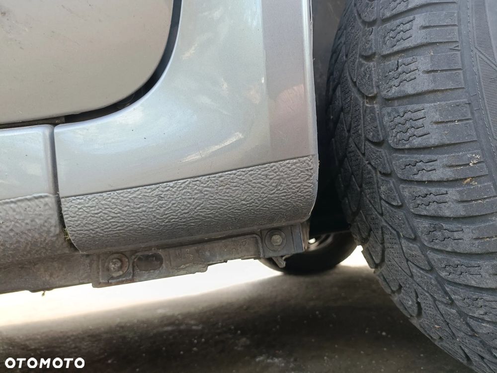 RENAULT LAGUNA II 01-07 LIFT 2006 r. HB NV603 błotnik prawy przód PP * - 2