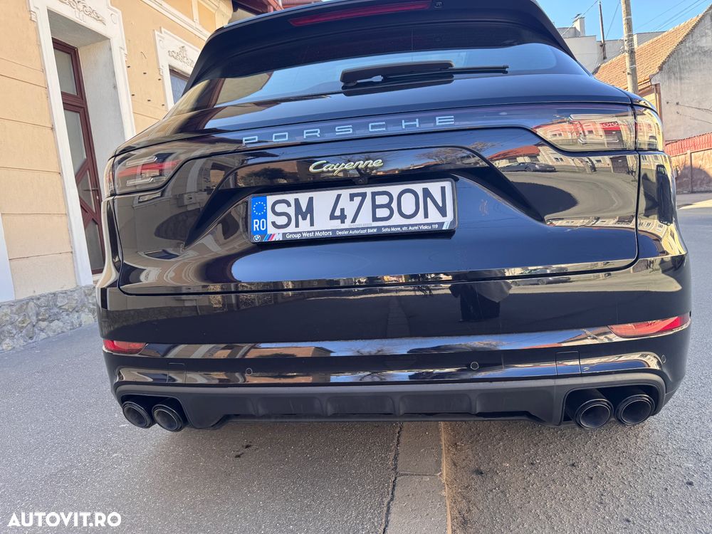 Porsche Cayenne Tiptronic S Platinum Edition - 12