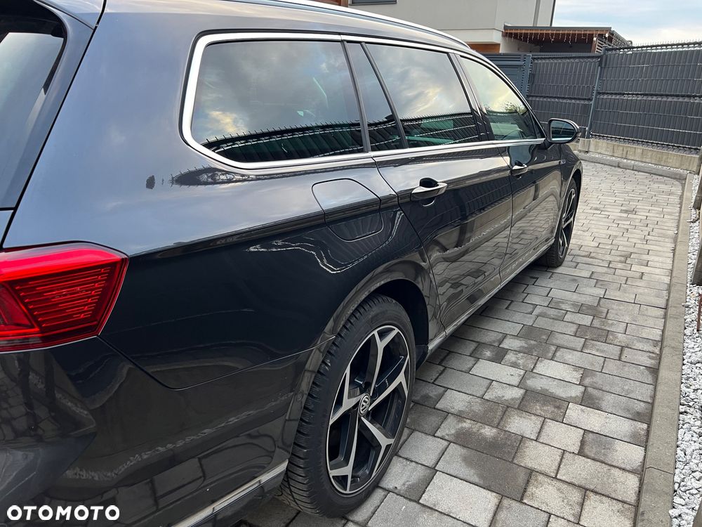 Volkswagen Passat - 32