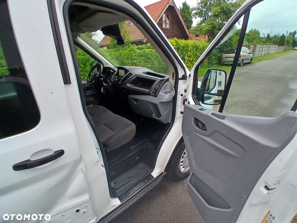 Ford Transit - 21