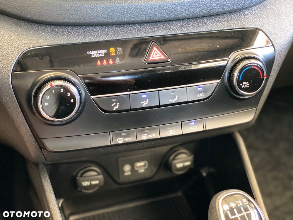 Hyundai Tucson blue 1.6 GDi 2WD Navi - 28