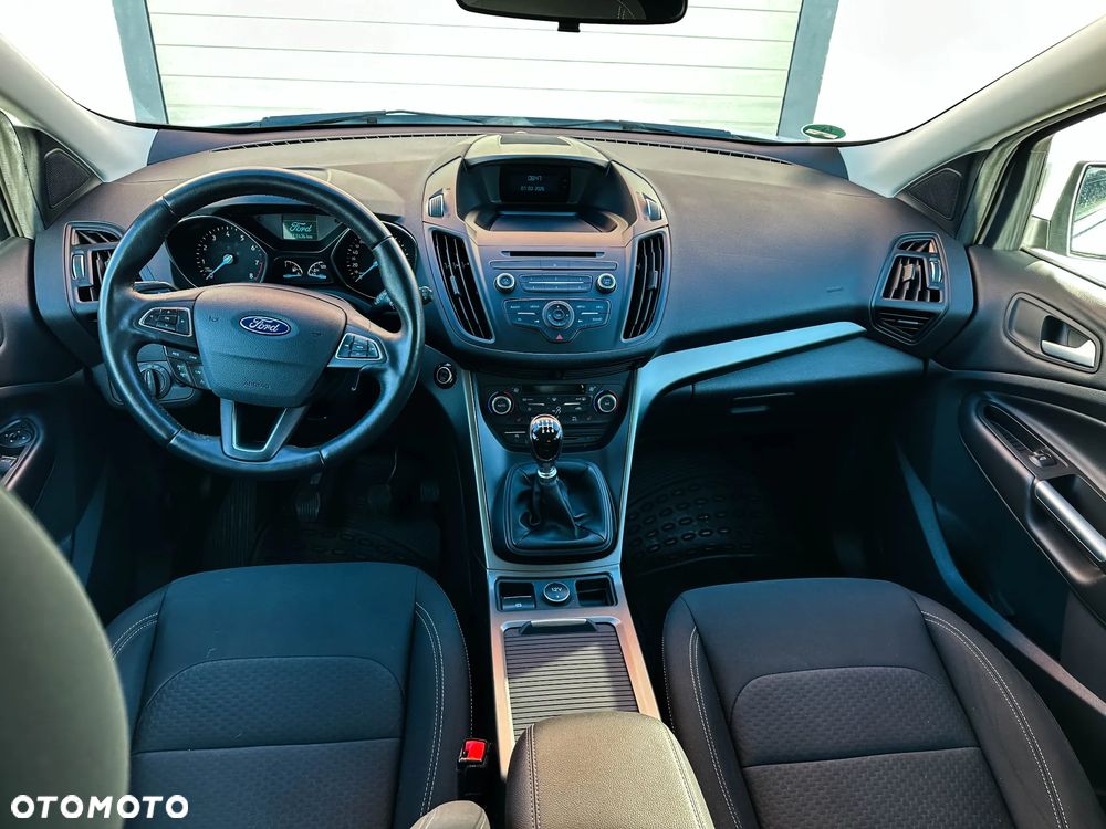 Ford Kuga - 32