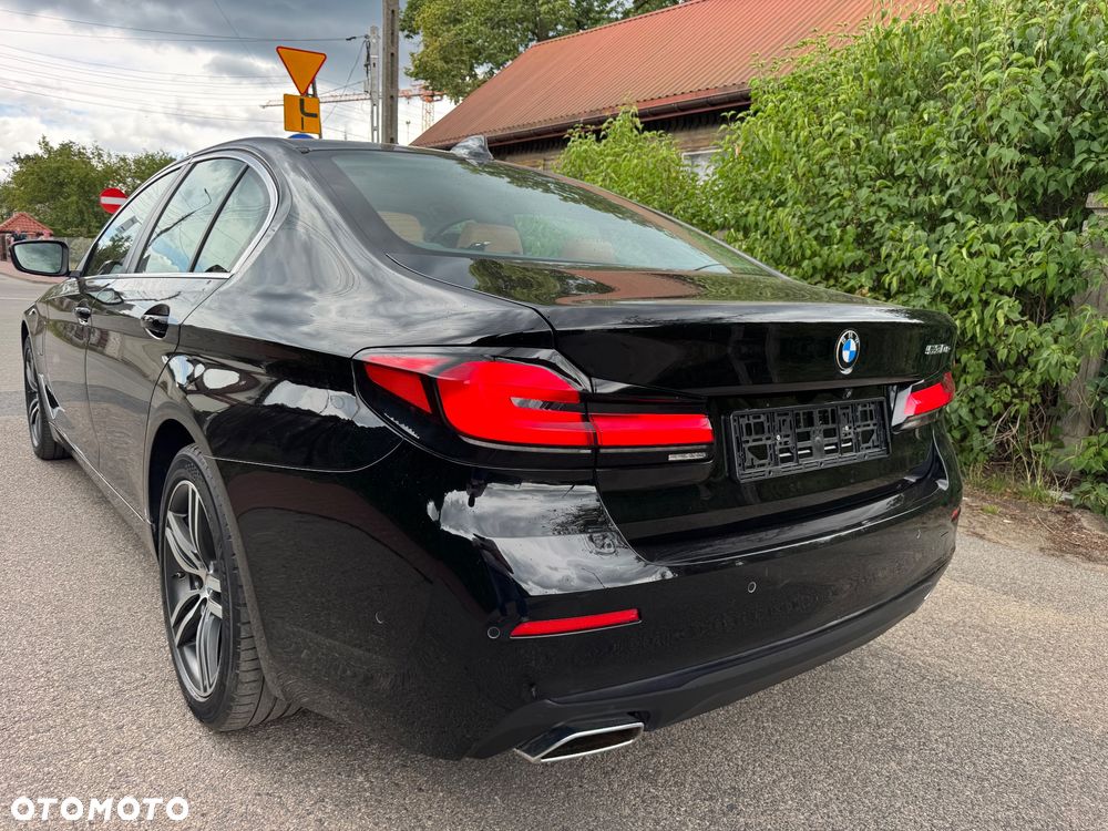 BMW Seria 5 520e M Sport sport - 11