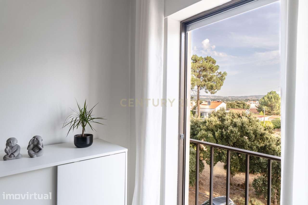 Apartamento T2 Quinta do Conde - Grande imagem: 2/16