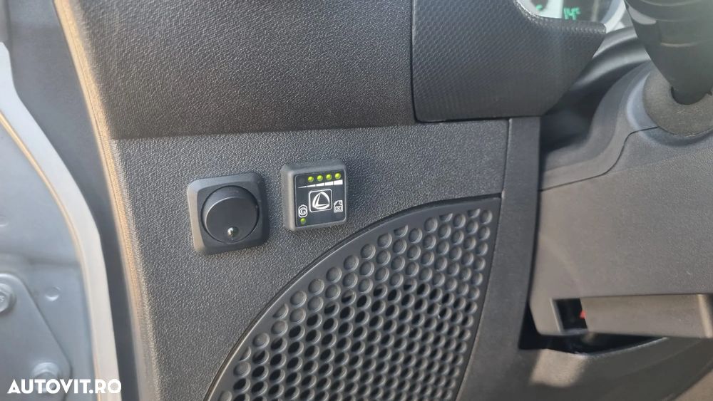 Jeep Wrangler - 30