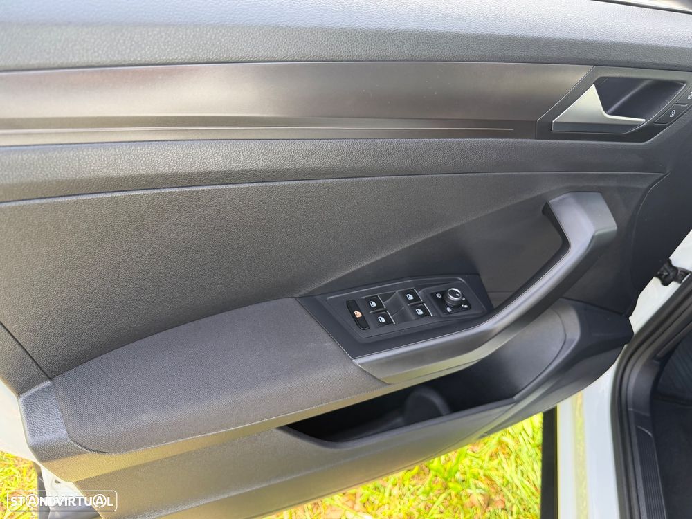 VW T-Roc 1.6 TDI Sport - 7