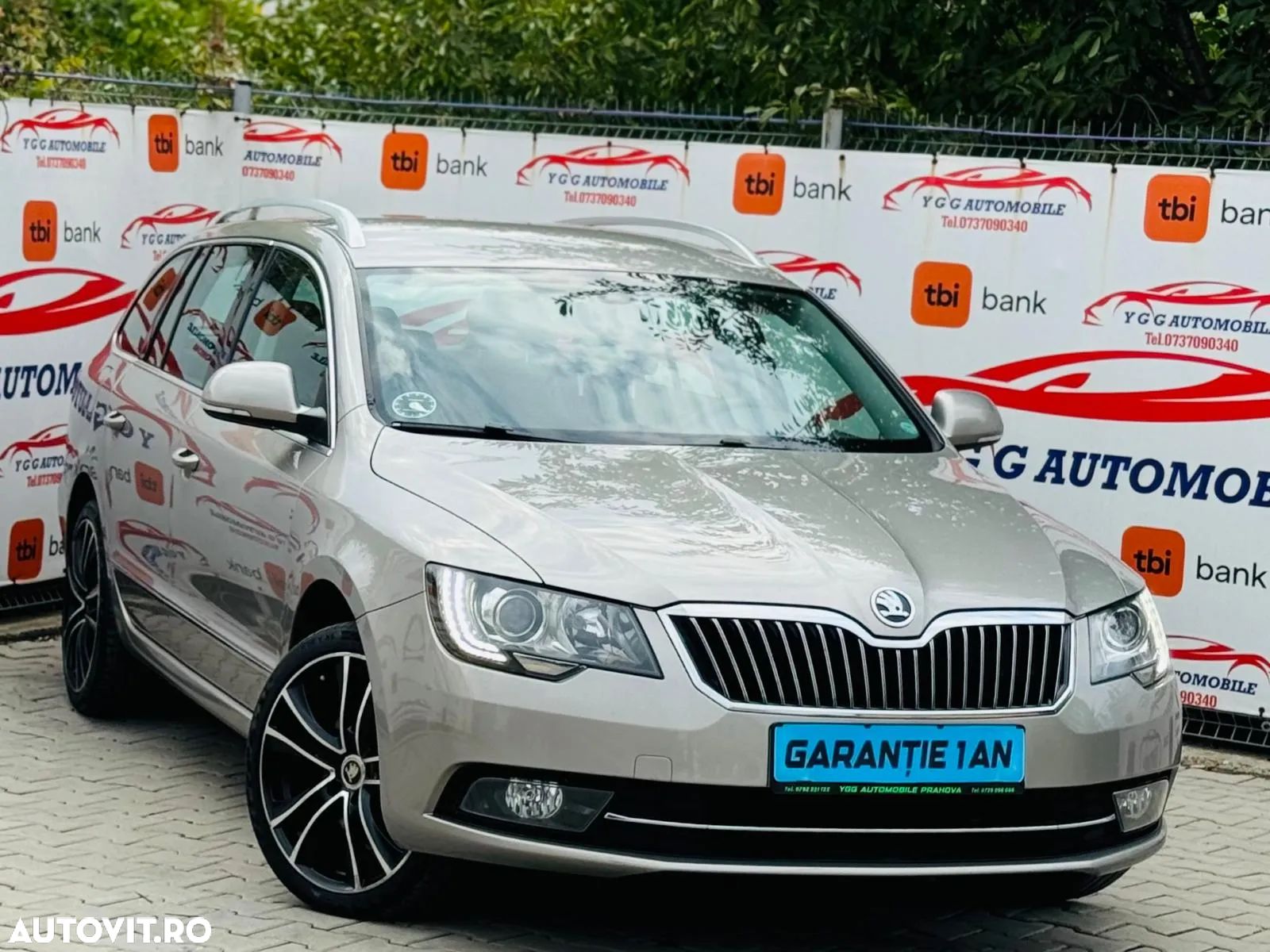 Skoda Superb 2.0 TDI DSG Exclusive - 1