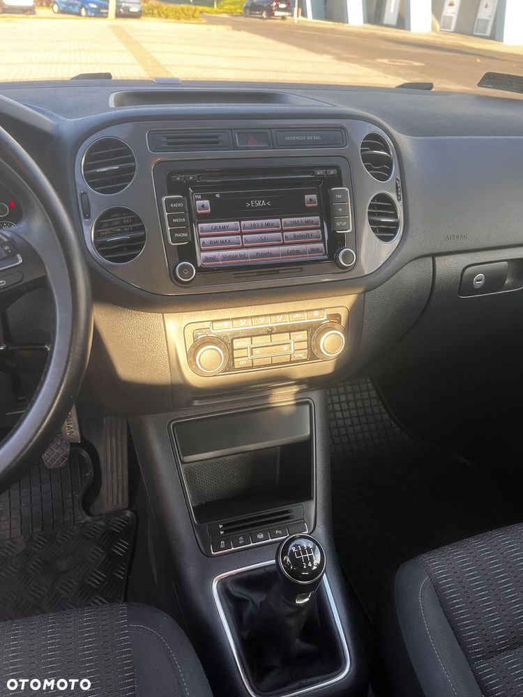 Volkswagen Tiguan - 12