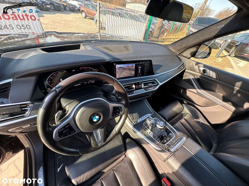 BMW X7 - 21