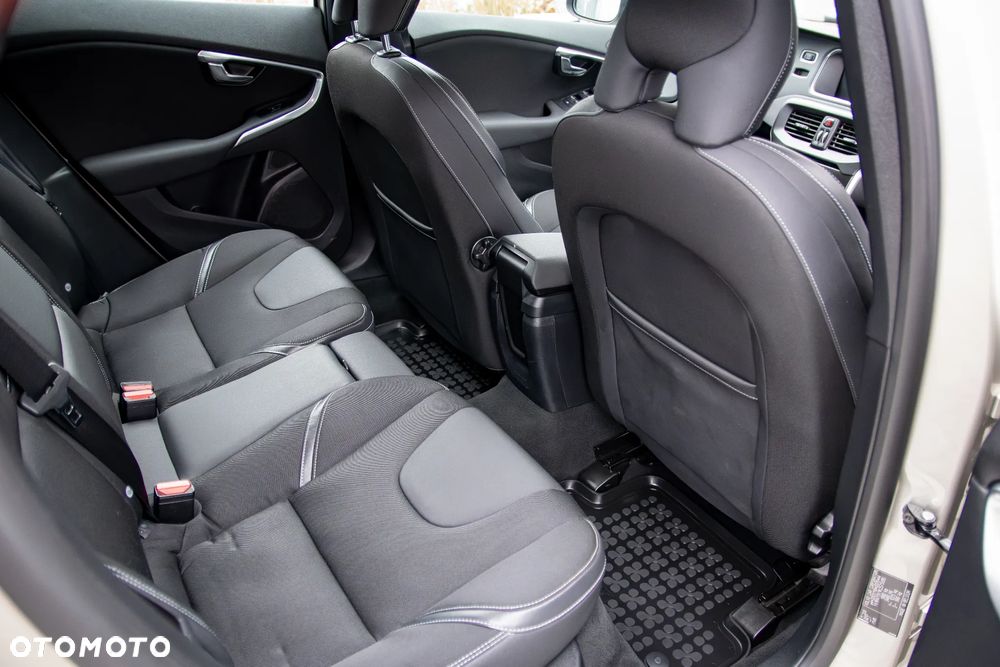 Volvo V40 D2 Kinetic - 18