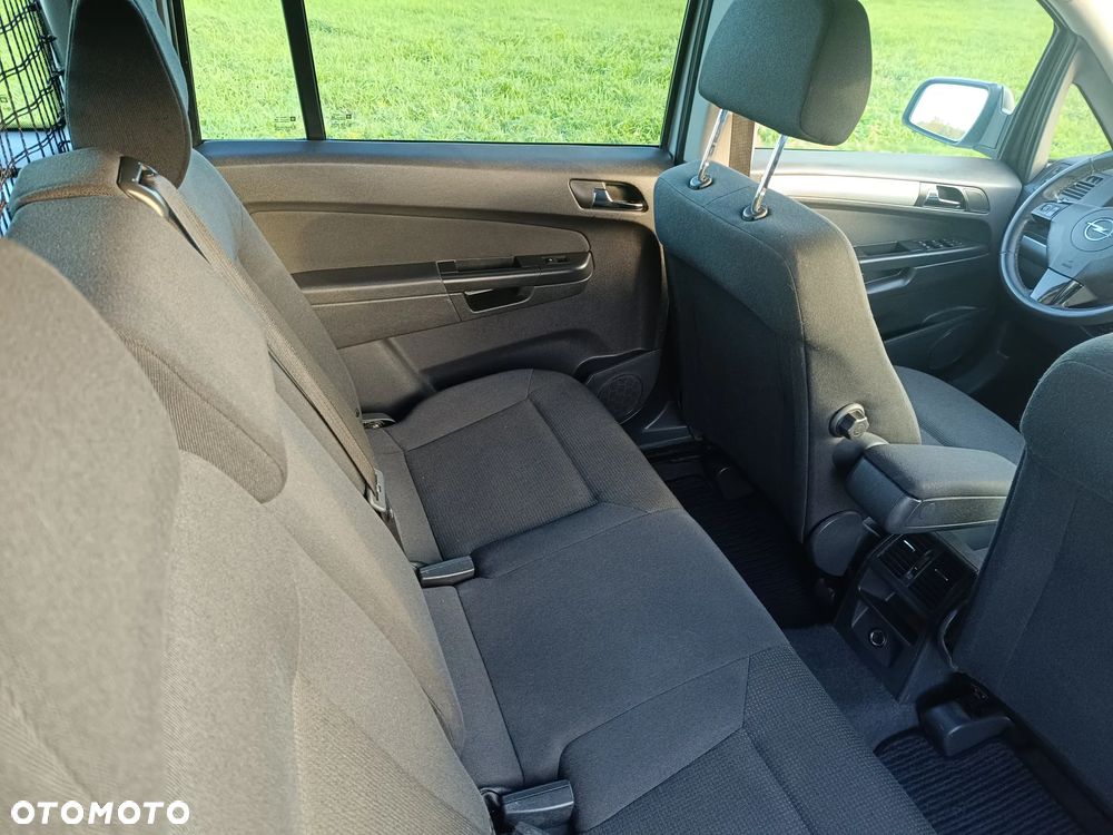 Opel Zafira 1.8 - 11
