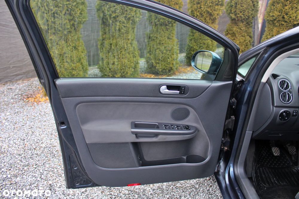 Volkswagen Golf Plus 1.6 Edition - 22