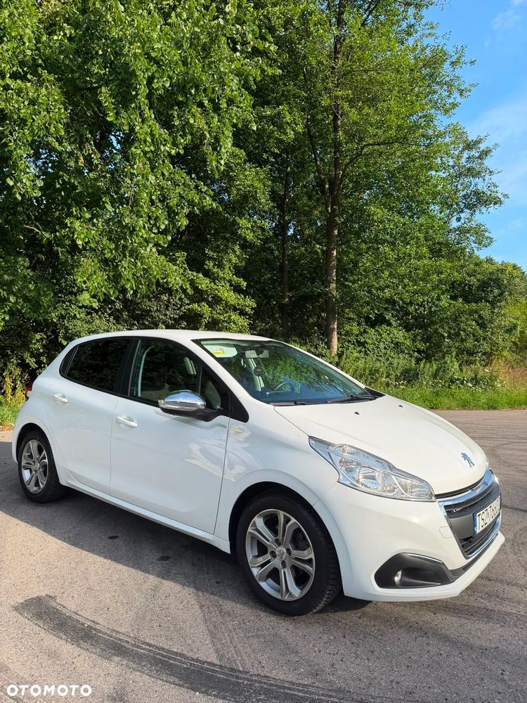 Peugeot 208 1.2 PureTech GPF Signature S&S - 1