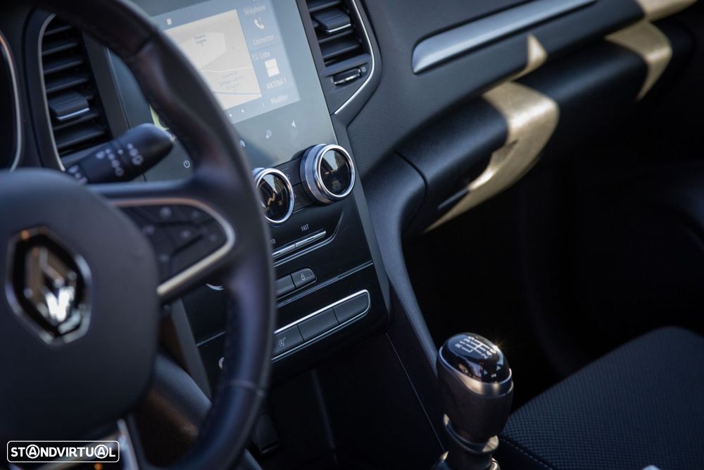 Renault Mégane 1.5 Blue dCi Intens - 48