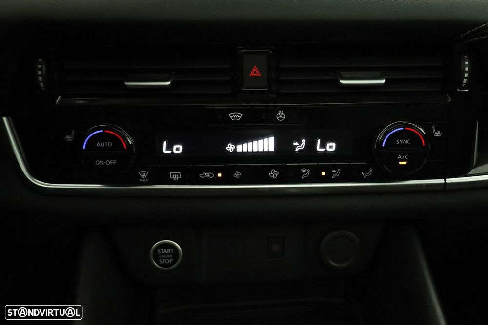 Nissan Qashqai 1.3 DIG-T N-Connecta LED Xtronic - 13