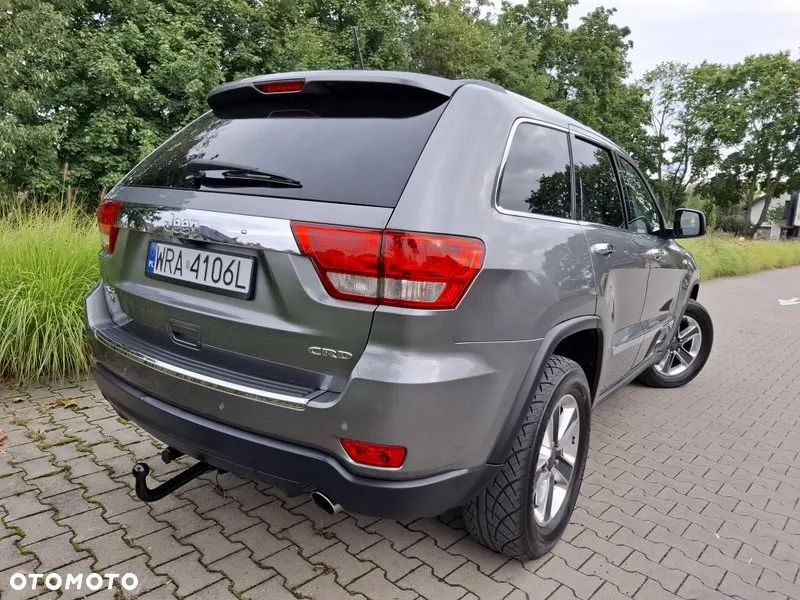 Jeep Grand Cherokee - 14