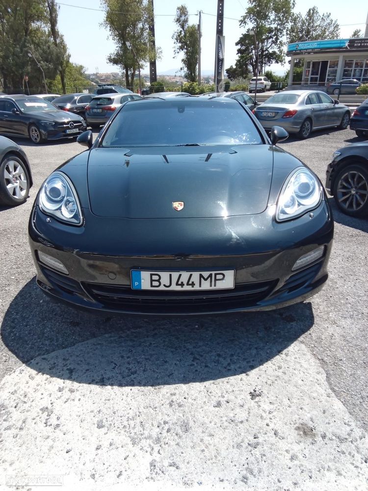 Porsche Panamera - 1