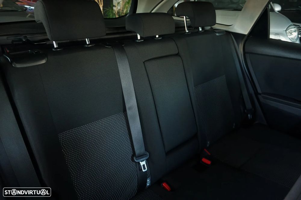 Toyota Auris Touring Sports 1.4 D-4D Life - 24