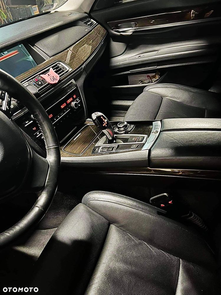 BMW Seria 7 730d - 15