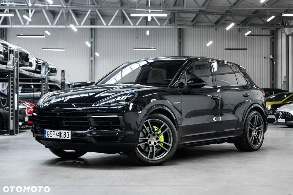 Porsche Cayenne - 2