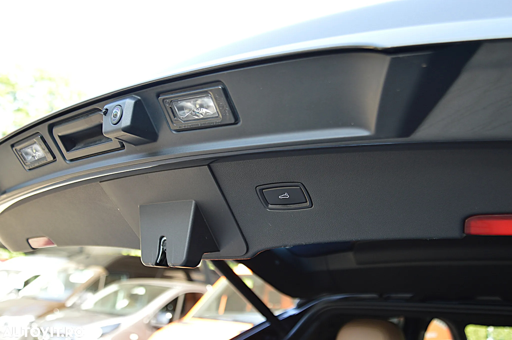 Porsche Cayenne Coupe E-Hybrid Tiptronic S Platinum Edition - 38