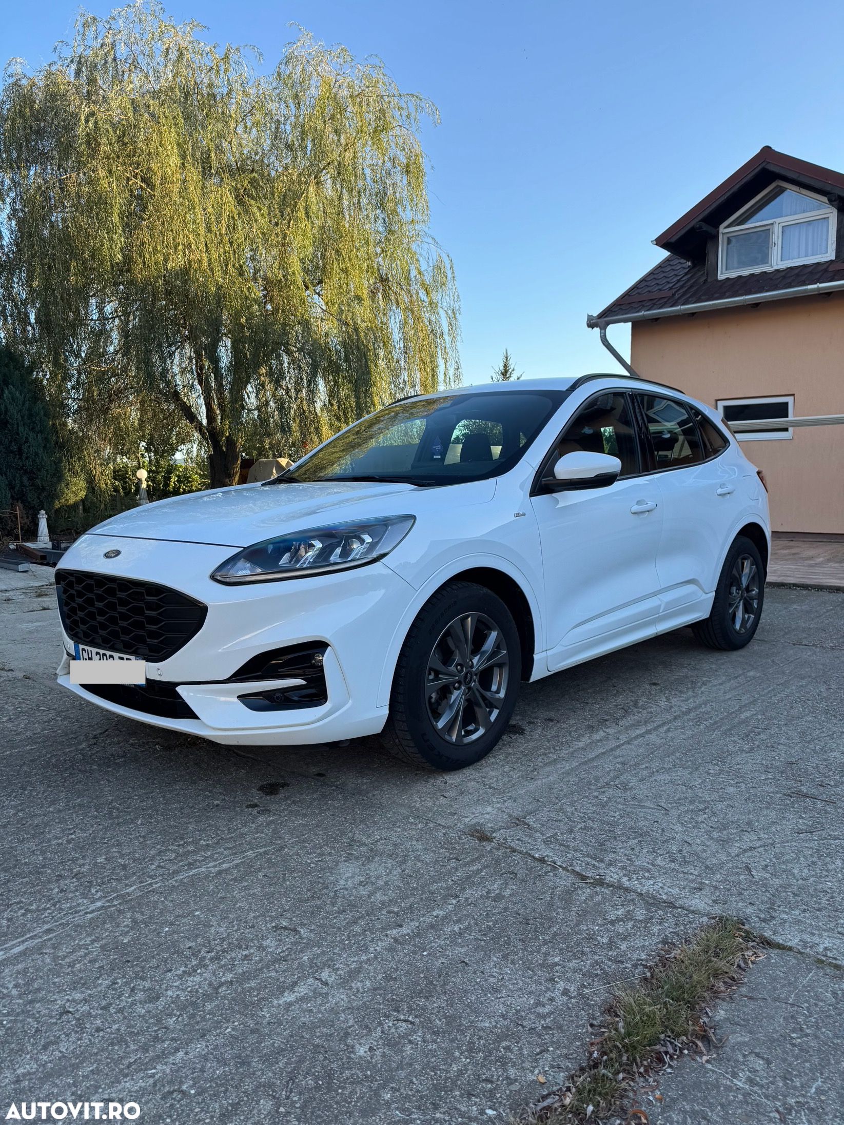 Ford Kuga 2.5 Duratec FHEV ST-LINE - 1