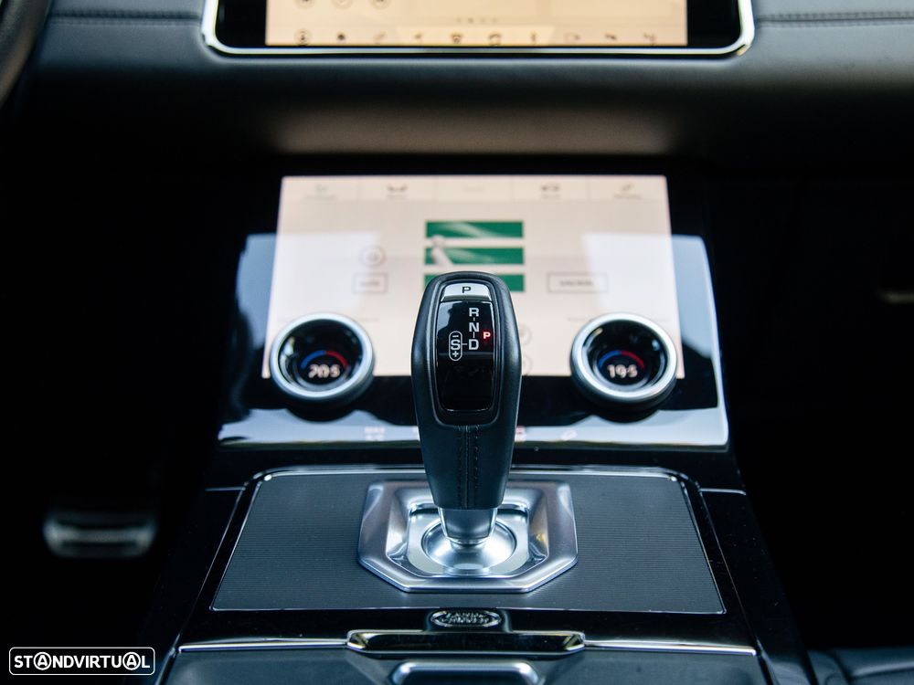 Land Rover Range Rover Evoque - 32