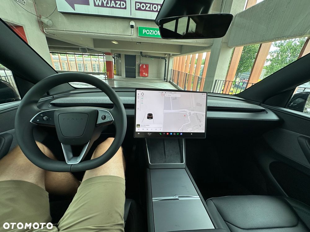 Tesla Model Y 79kWh Long Range Premium RWD - 9