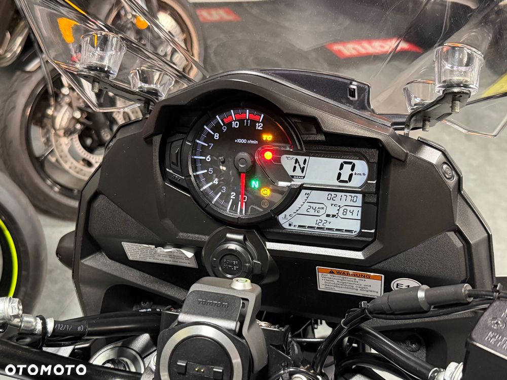Suzuki V-STROM - 25