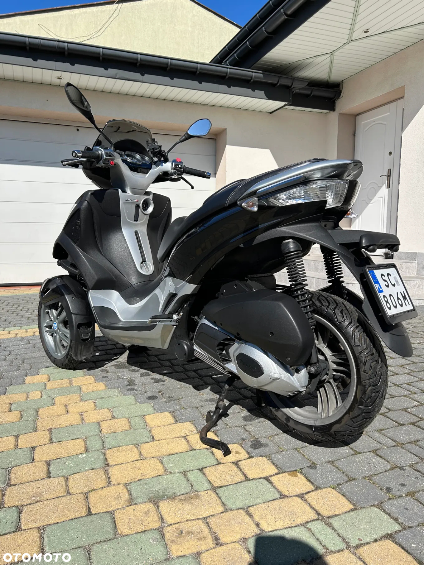 Piaggio MP-3 - 6