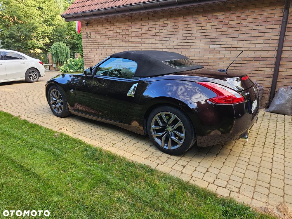 Nissan 370 Z - 6
