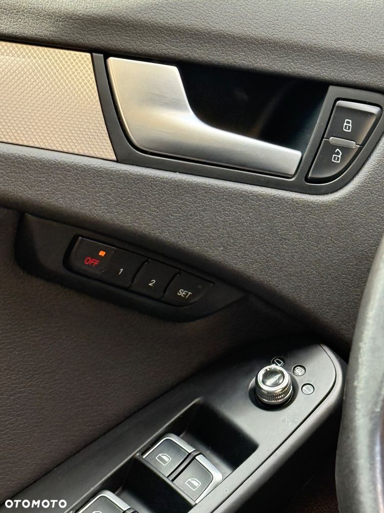 Audi A4 Limousine - 4