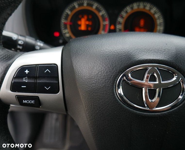Toyota Auris 1.6 Executive - 16