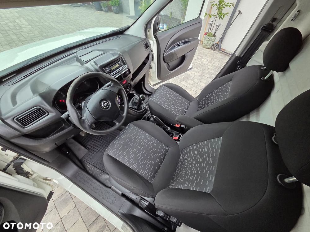 Opel Combo - 11