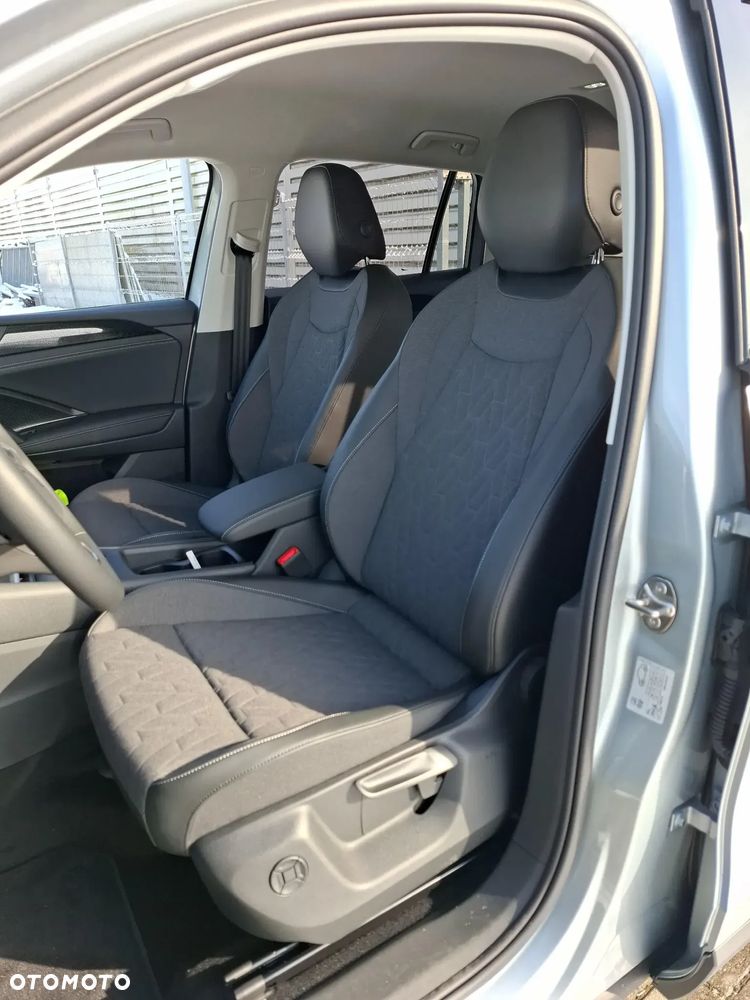 Volkswagen Tiguan - 13