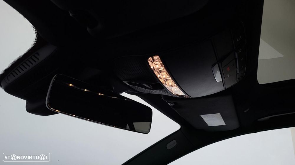 Mercedes-Benz E 300 de AMG Line - 25